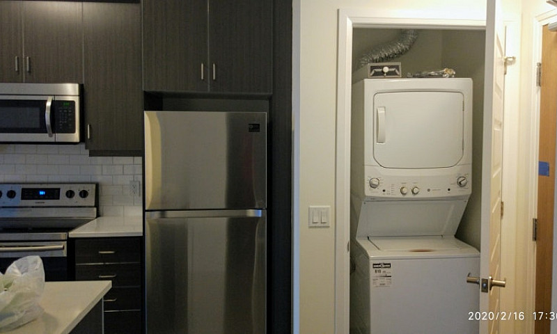 1 Bedroom Plus Den F...