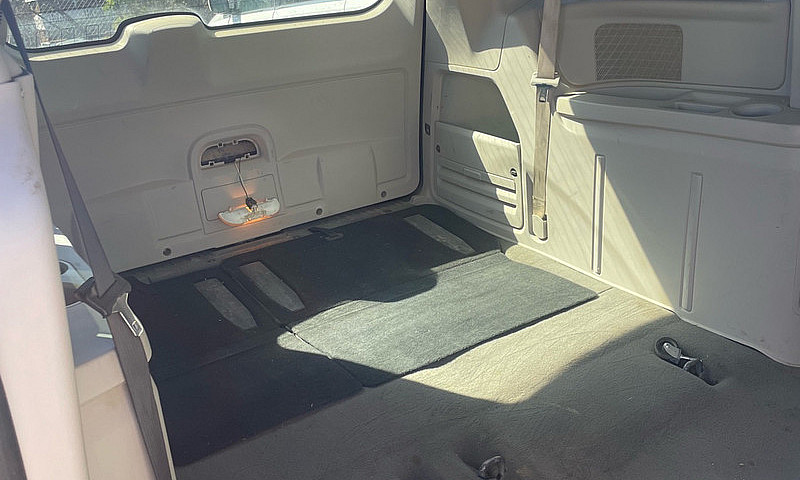 Dodge Caravan ...