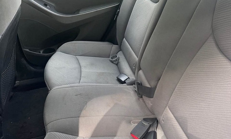 2012 Hyundai Elantra...