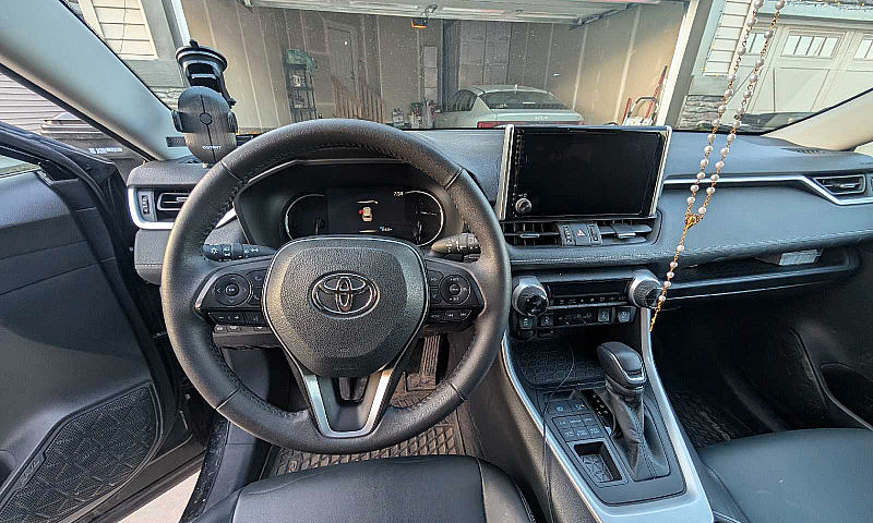 Rav4 2023 Xle Premiu...