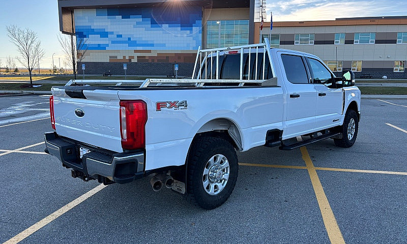 2024 Ford F350 Xlt, ...