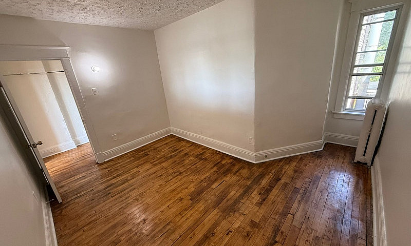 Two Bedroom Appartme...