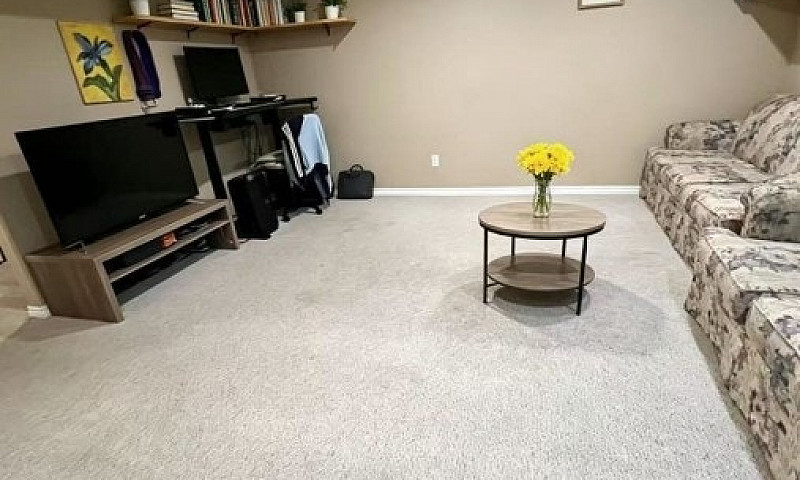 Townhouse For Rent E...