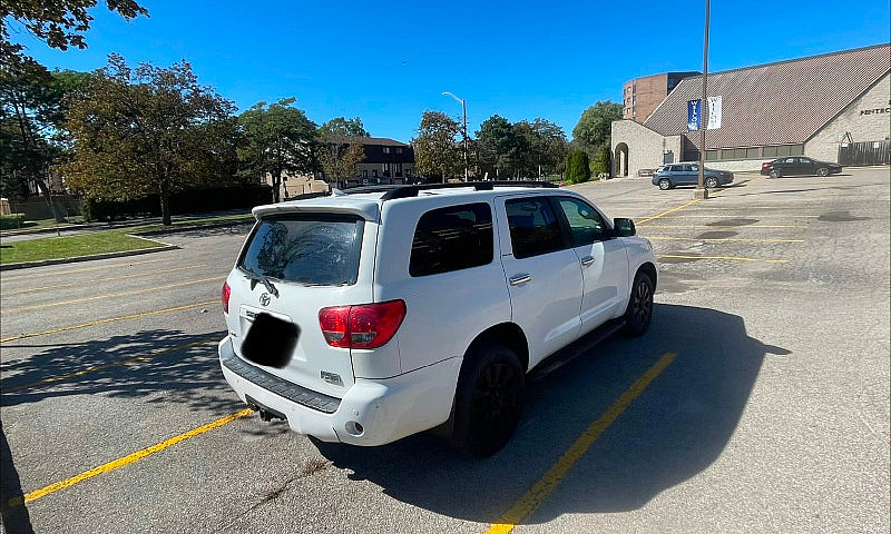 2012 Toyota Sequoia ...