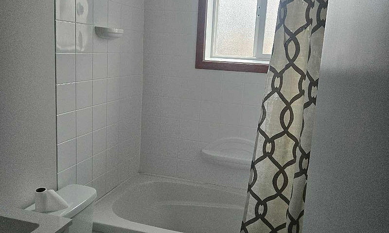 2 Bedroom Unit In  W...