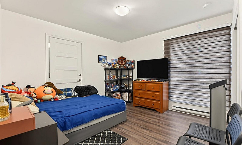 Condo À Vendre, Deux...