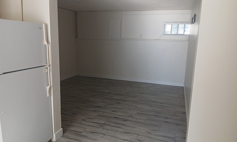 Spacious 2 Bedroom B...