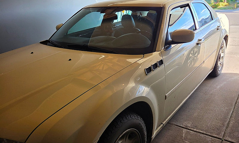 2006 Chrysler 300 Li...