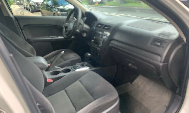 Ford Fusion 2009...