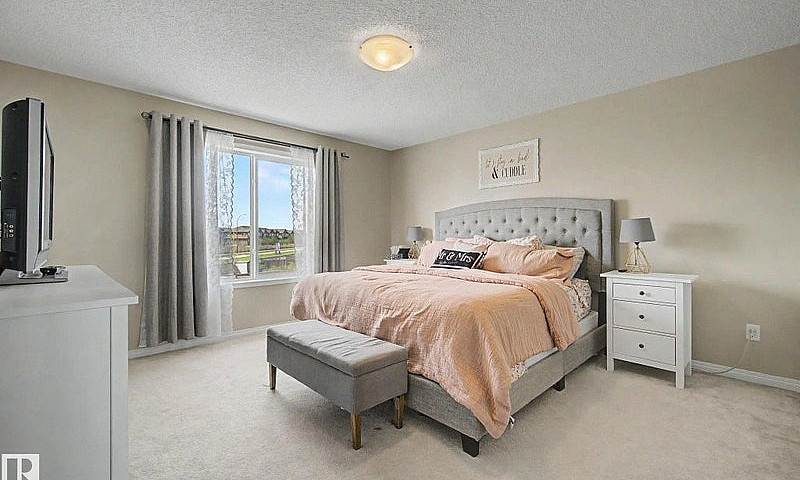 3 Bedroom Home For R...
