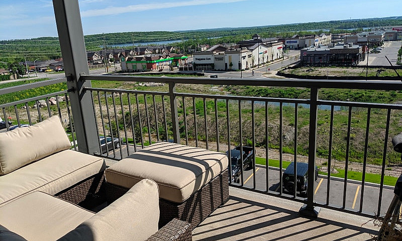 1 Bedroom + Den Cond...