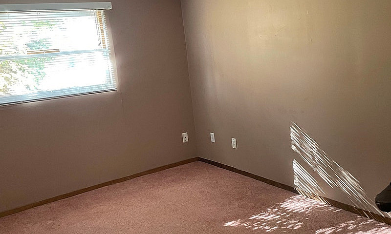 Bright 2 Bdrm Legal ...