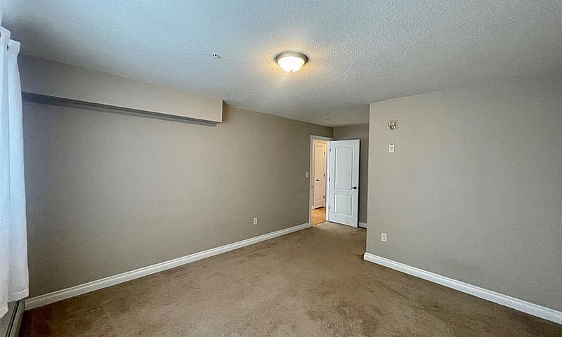 2 Bed, 2 Bath Apartm...
