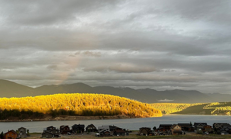 Koocanusa Village - ...