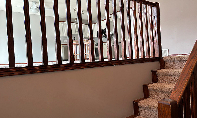 Condo For Rent **Lea...