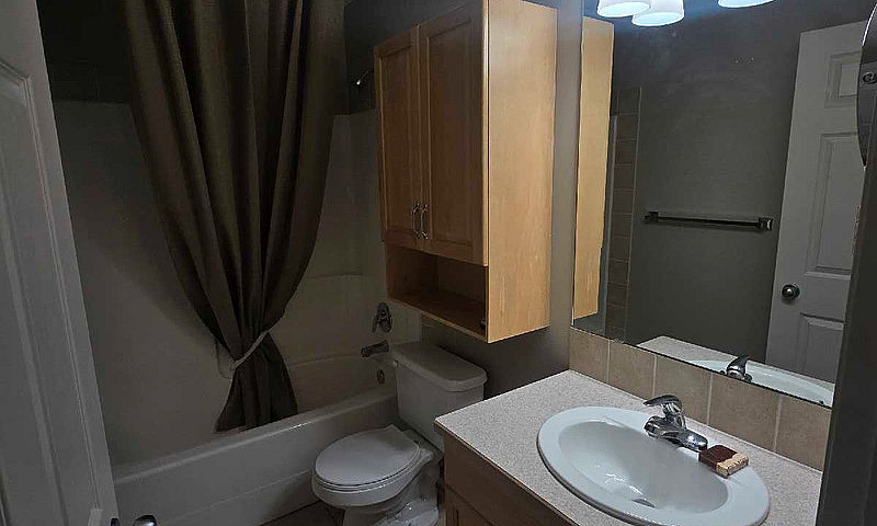2 Bedroom, Coulee Vi...