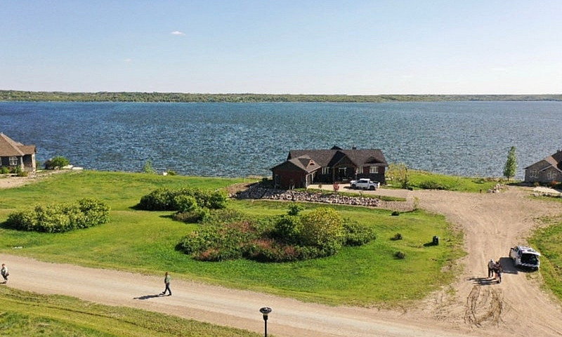 Serviced Lake Lots– ...