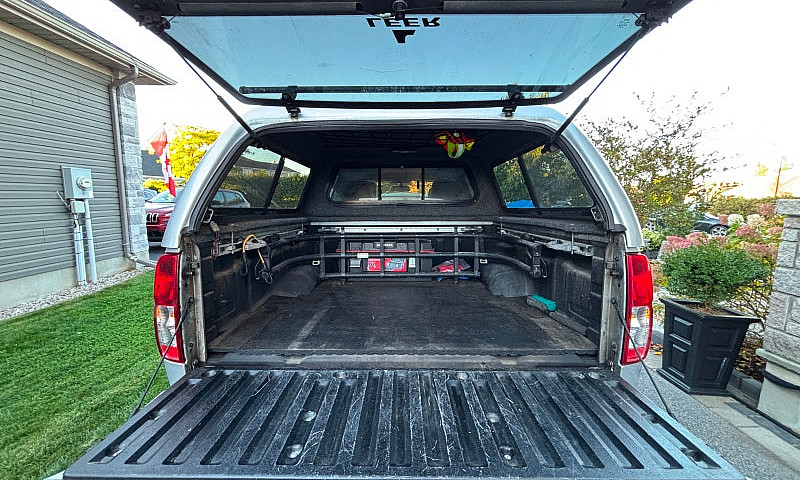 Nissan Pro-4X Fronti...