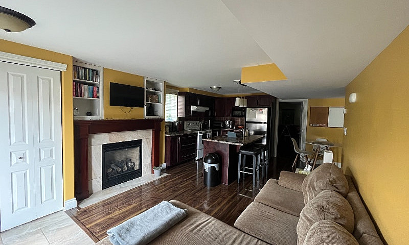 A 2-Bedroom Rockland...