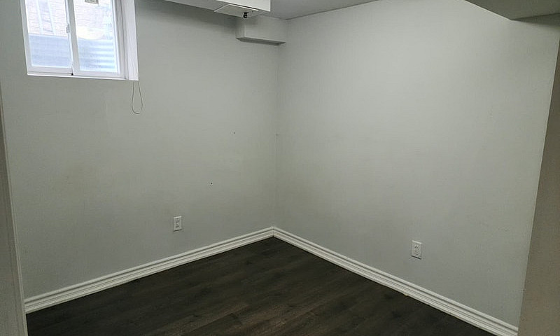 2 Bedroom Basement F...