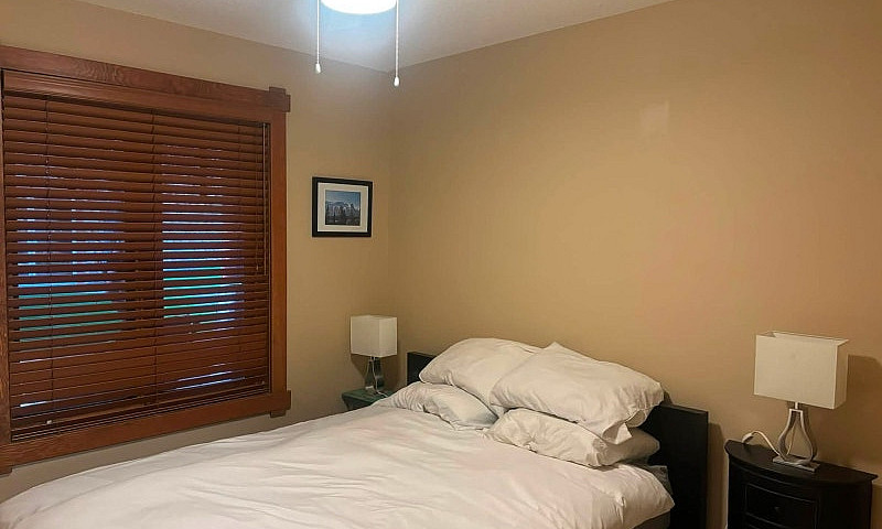 Elegant 2Bed 2Bath W...