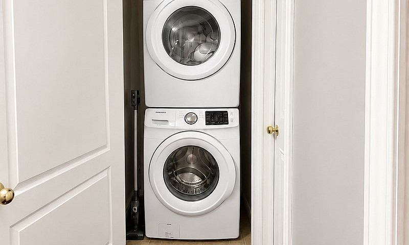 Basement For Rent (M...