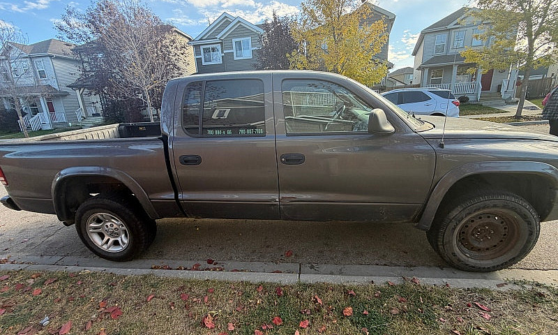 Dodge Dakota 2003...