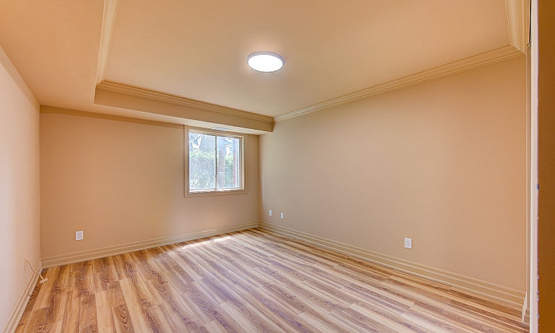 Exceptional 2 Bedroo...