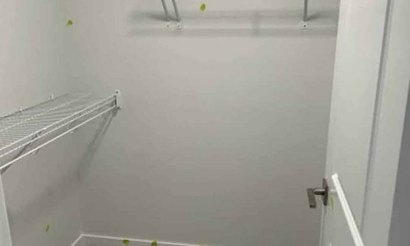 1 Bedroom Basement S...
