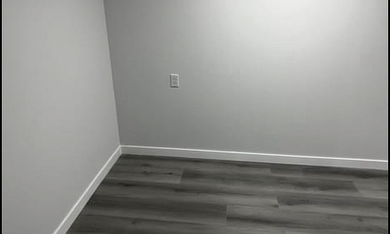 Room Available For G...