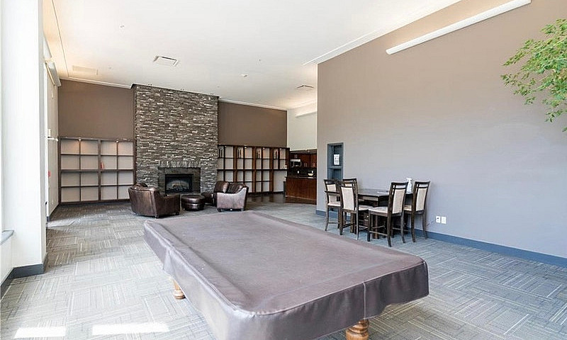 Executive Loft Condo...