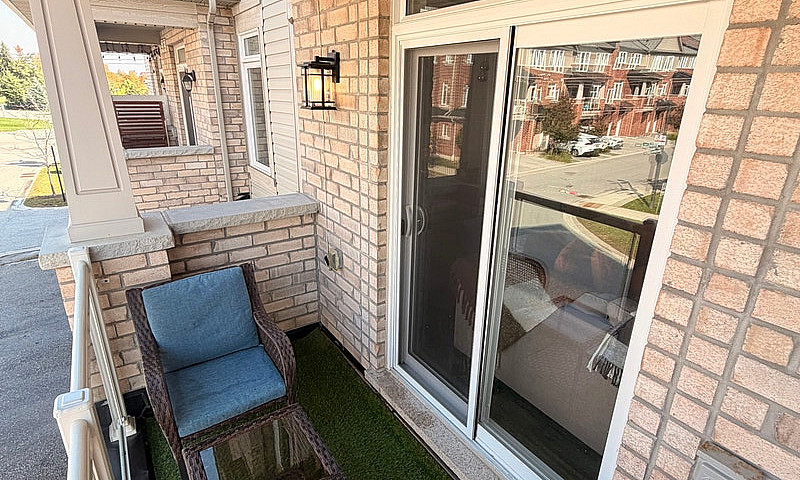 1725 Adirondack Chas...