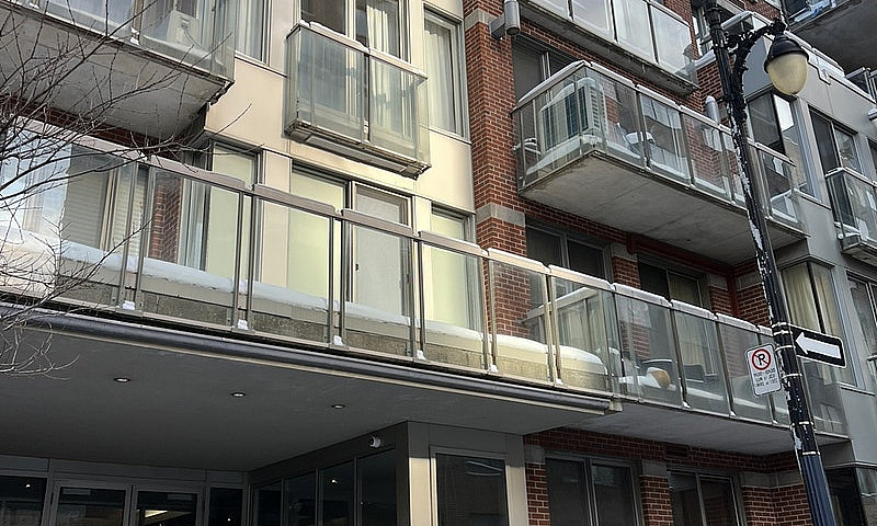Newly Renovated Cond...