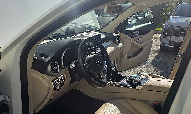 Mercedes Glc300 2018...