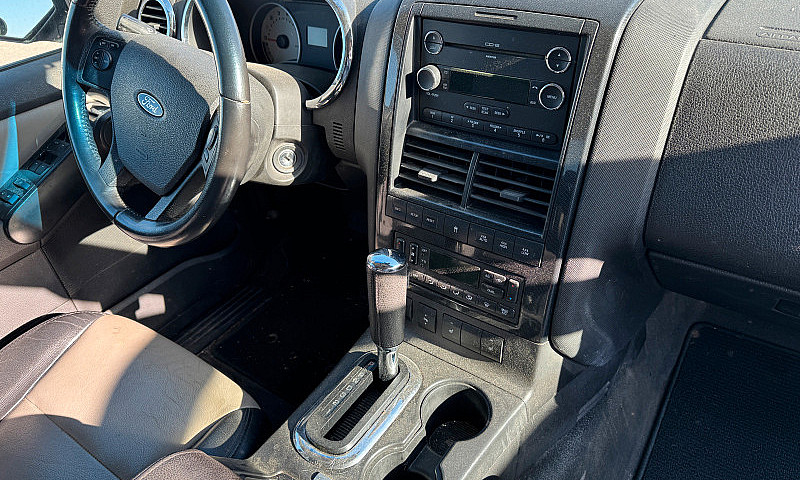 2008 Ford Explorer S...