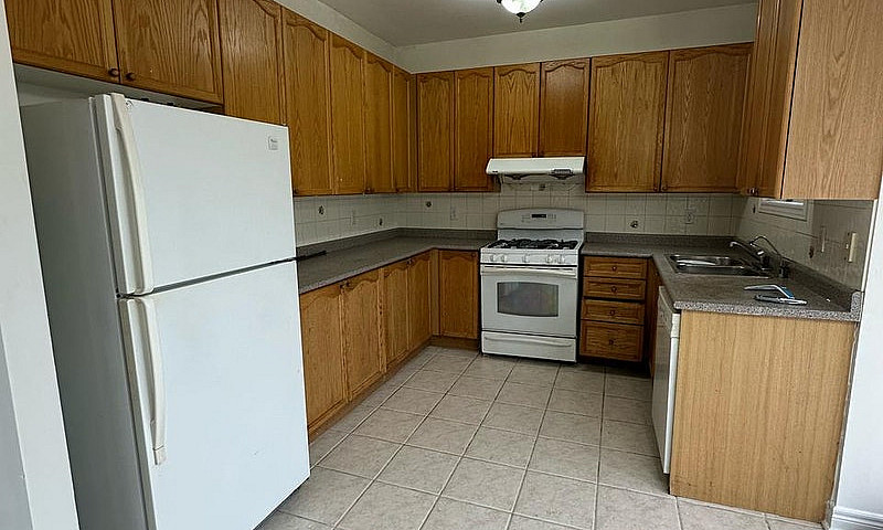 4 Bedroom House Avai...