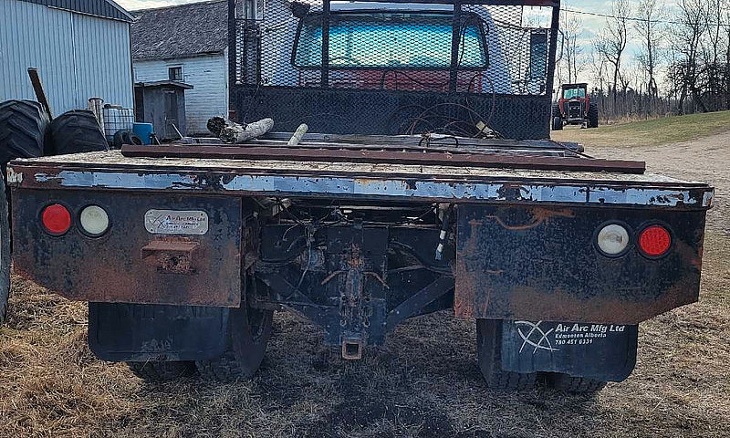 Ford F600...