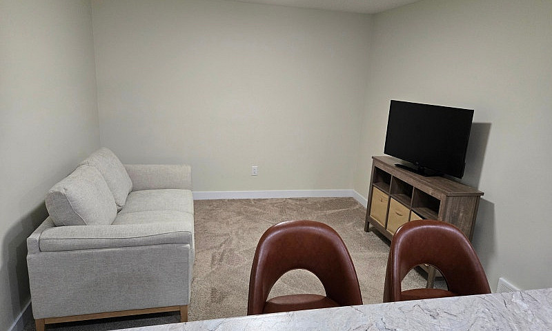 Furnished 1 Bedroom ...