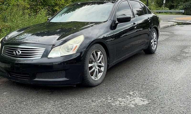 Infiniti G37X...
