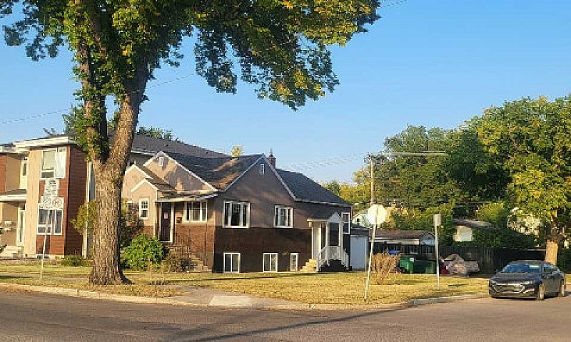 5 Bedroom House For ...