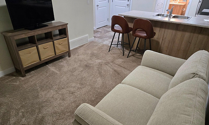Furnished 1 Bedroom ...