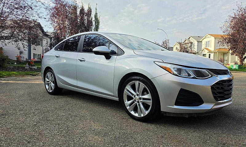 2019 Chevrolet Cruze...