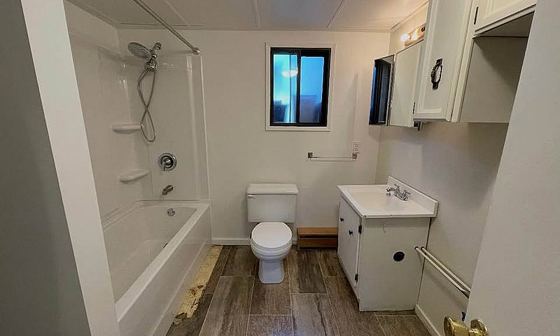 2 Bedroom, 1 Bathroo...