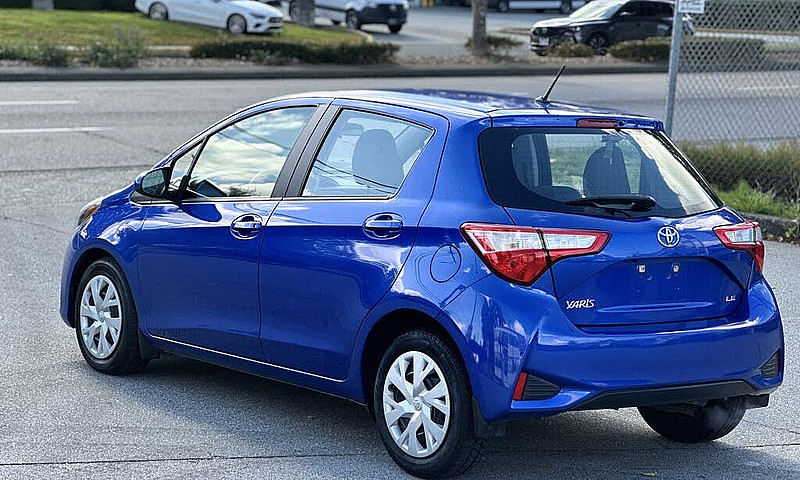 2018 Toyota Yaris Le...