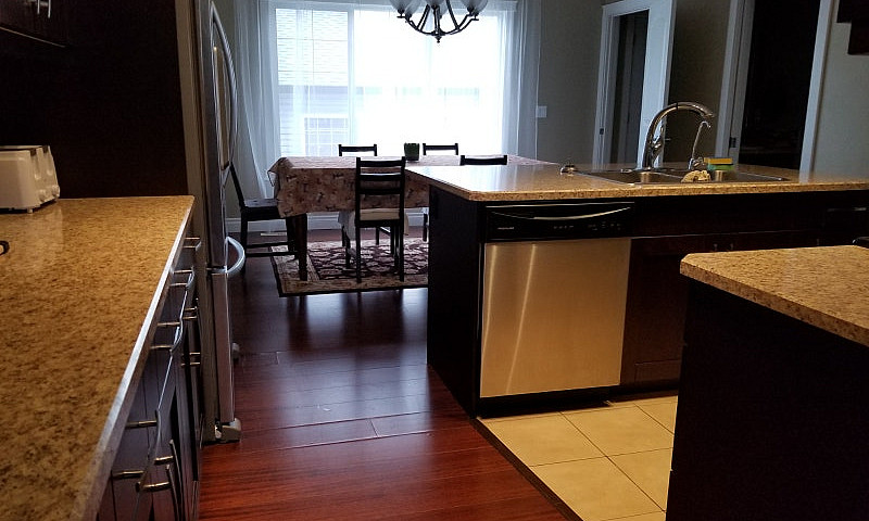 5 Bed / 4.5 Bath Tow...