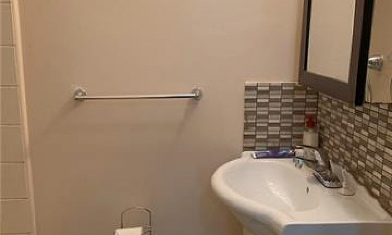 4 Bedroom House For ...