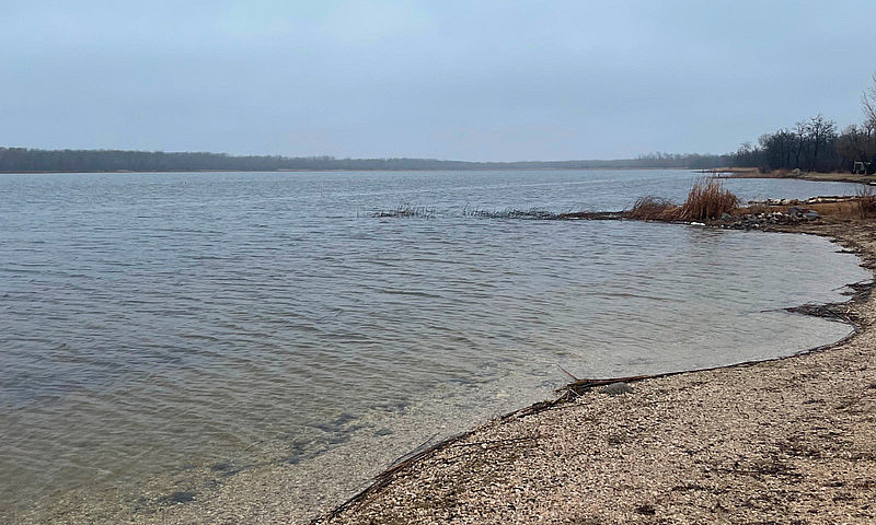 Lakefront 4 Season D...
