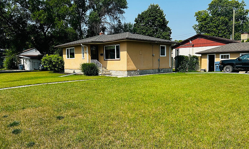 Rent House 3 Bedroom...