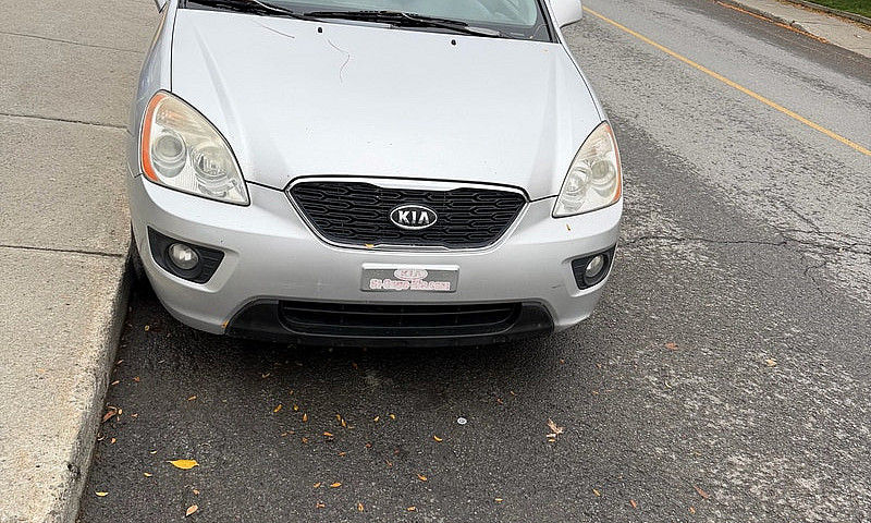 Kia Rondo 2009...