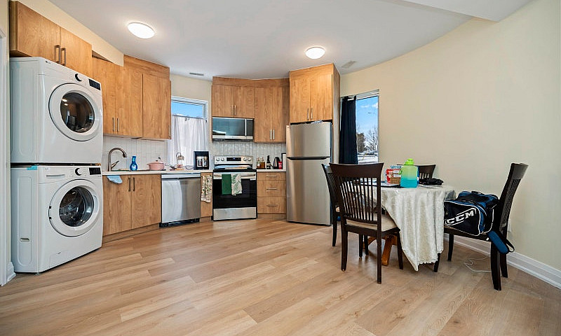  1 & 2 Bedroom Groun...